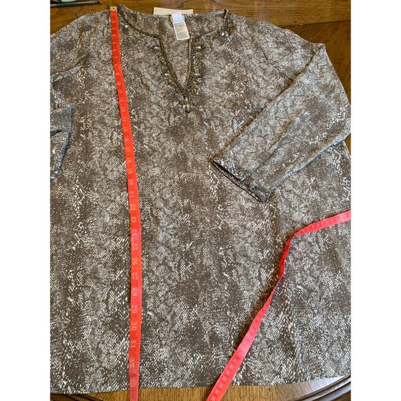 CHICO's | Printed Chiffon Split Neck Tunic Beaded Neck Chico's Sz 3 - Picture 8 of 11